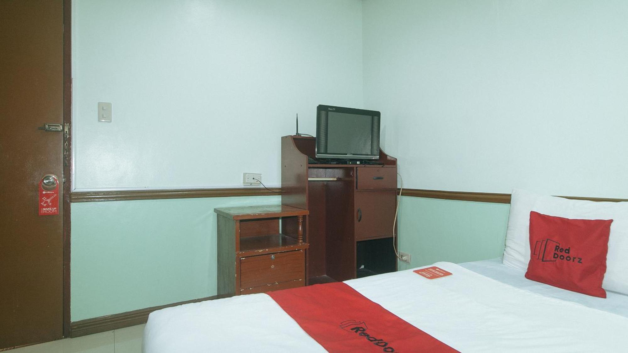 Reddoorz At Maanyag Pension House Mandaue Cebu Buitenkant foto